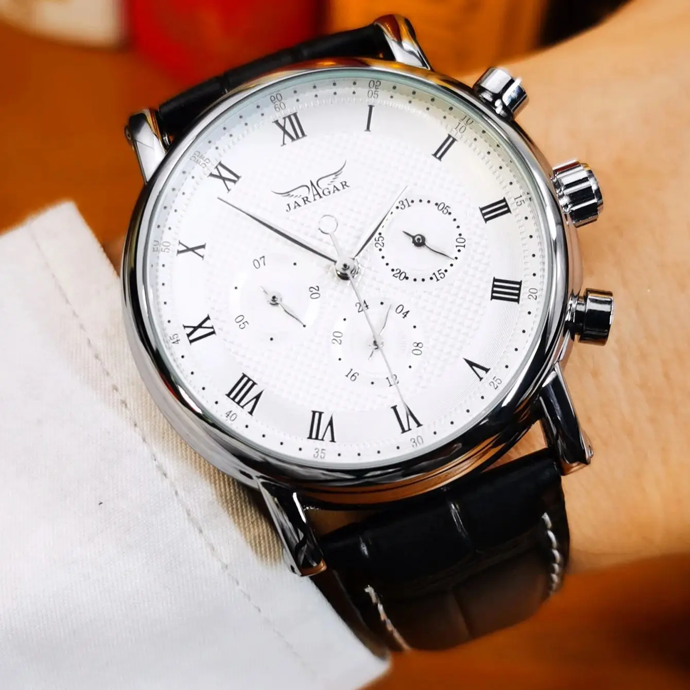 JARAGAR спортивные механические часы многофункциональные маленькие циферблаты кожаный ремешок деловые модные автоматические мужские часы лучший бренд подарки
JARAGAR спортивные механические часы многофункциональные маленькие циферблаты кожаный ремешок деловые модные автоматические мужские часы лучший бренд подарки