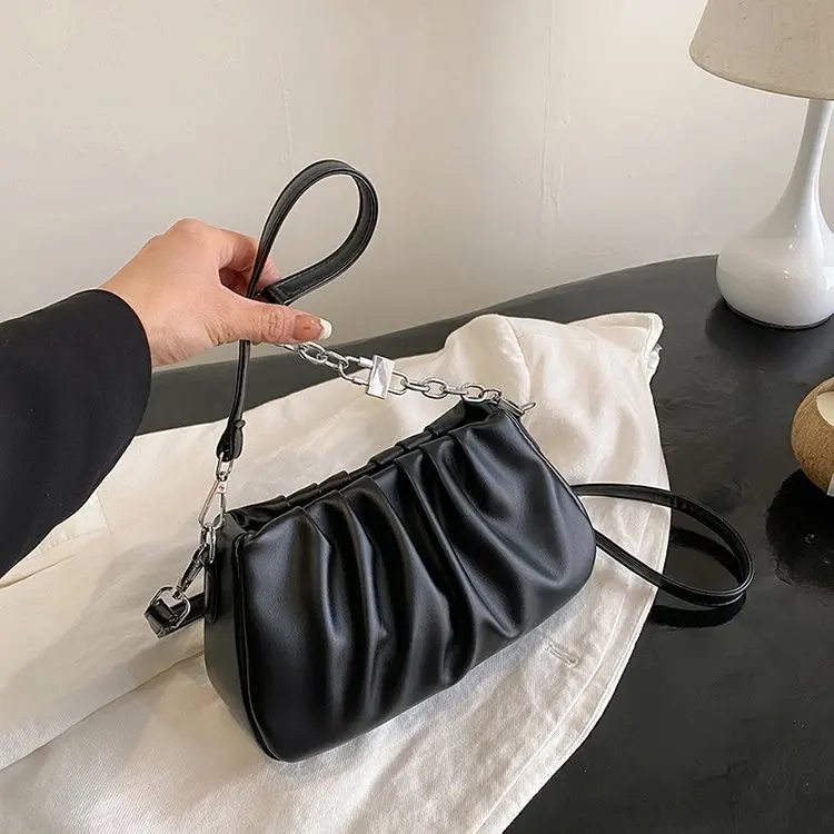 2025 Autumn 612 New Pleated Bag Contrasting Color Messenger Bag Fashionable Versatile Handbag Single Shoulder Messenger Bag
2025 Autumn 612 New Pleated Bag Contrasting Color Messenger Bag Fashionable Versatile Handbag Single Shoulder Messenger Bag