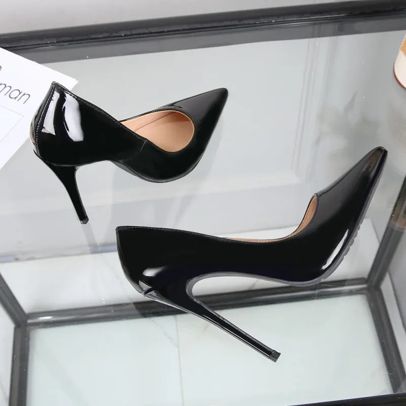 Black high heels, female professional, shallow mouth pointed single shoes, female 2025 summer new style, slim heels, versatile
Black high heels, female professional, shallow mouth pointed single shoes, female 2025 summer new style, slim heels, versatile