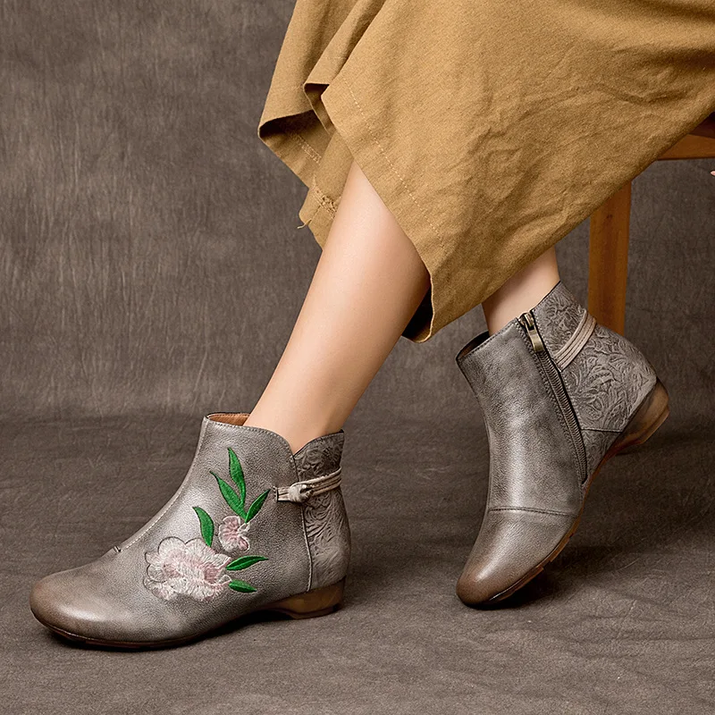 Embroidery Leather Boots Women Gray Shoes Autumn Handmade Genuine Leather Women Retro Ankle Boots Sale Flower Low Heels 2024
Embroidery Leather Boots Women Gray Shoes Autumn Handmade Genuine Leather Women Retro Ankle Boots Sale Flower Low Heels 2024