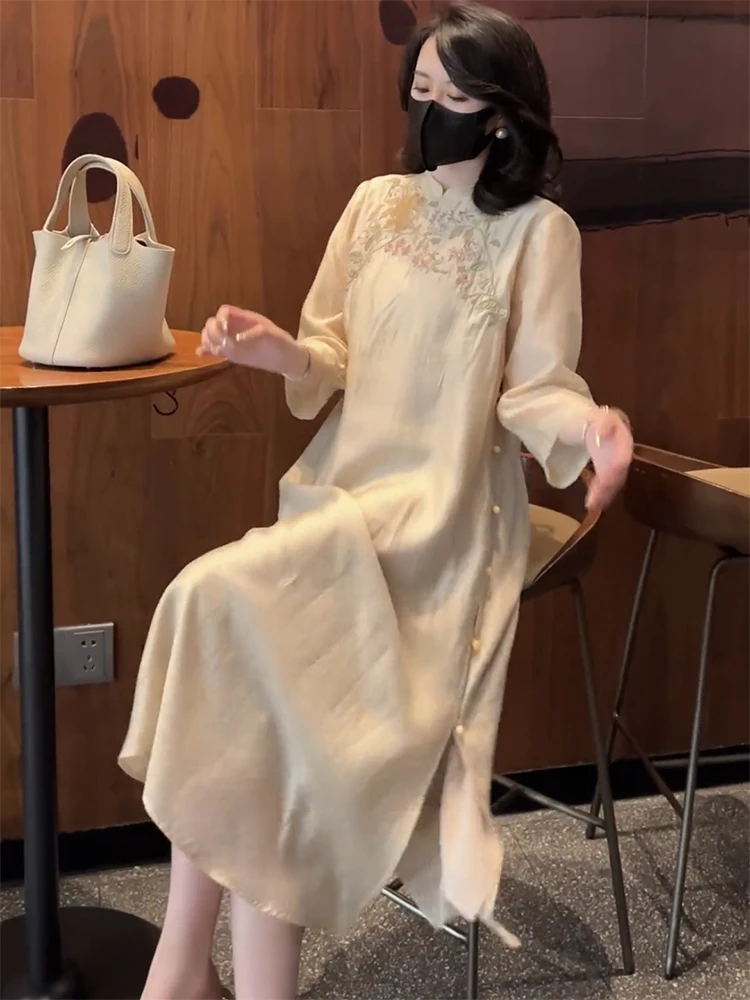 New Embroidered Dress Women Stand-Up Collar, Buttoned, Modified Cheongsam Apricot-Colored Nine-Quarter Sleeve Mid-Length
New Embroidered Dress Women Stand-Up Collar, Buttoned, Modified Cheongsam Apricot-Colored Nine-Quarter Sleeve Mid-Length