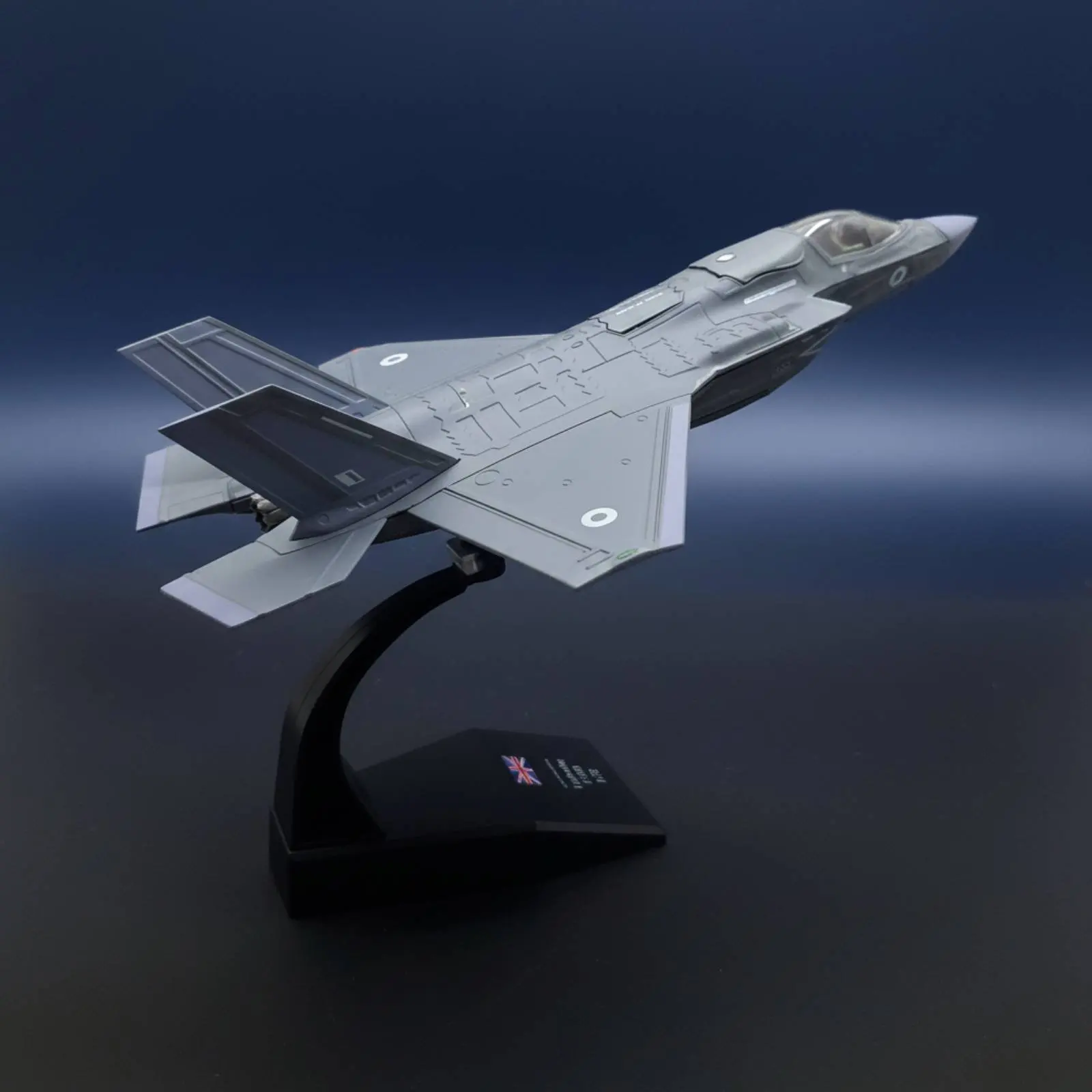 F-35 Fighter Jet Model No Assembly Stealth Fighter Model Toy Vehicle Detailed Finish Collectible for Aviation Fans, Shelf, Desk
F-35 Fighter Jet Model No Assembly Stealth Fighter Model Toy Vehicle Detailed Finish Collectible for Aviation Fans, Shelf, Desk
