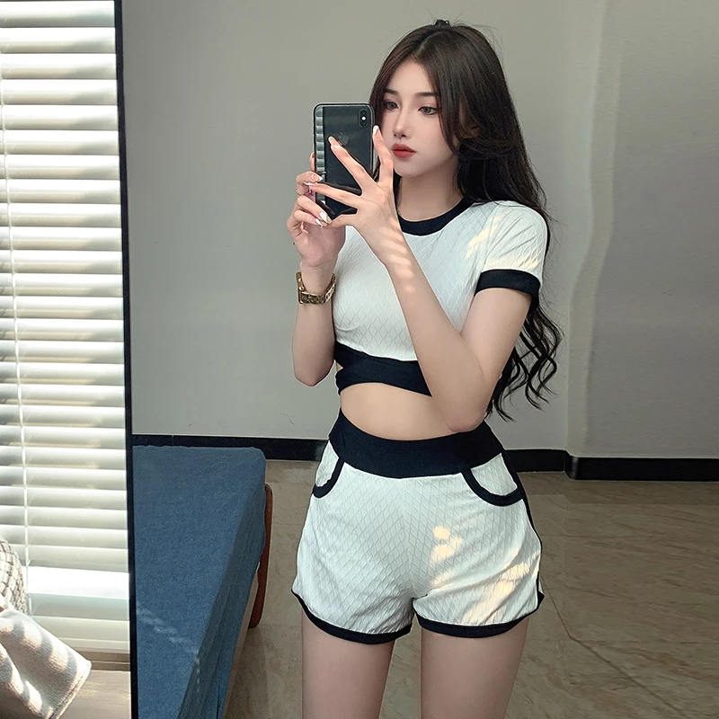 2023 Korean Women Swimsuit Three-Piece Swimsuit High Waist Short Sleeve Sport Swimwear Conservative Student Hot Spring Wear
2023 Korean Women Swimsuit Three-Piece Swimsuit High Waist Short Sleeve Sport Swimwear Conservative Student Hot Spring Wear
