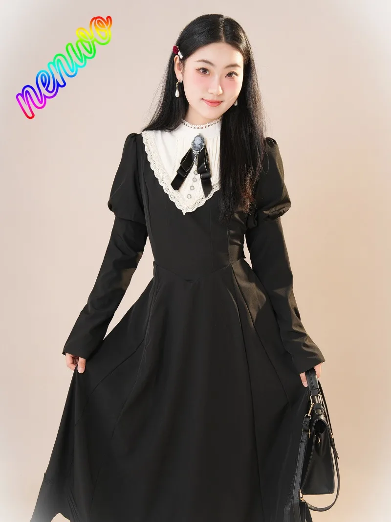 Gothic Lace Splice Long Dress Women's Early 2026 Waist Cinching Slimming Elegant A-Line Dress with Stand Collar Bow Detail
Gothic Lace Splice Long Dress Women's Early 2026 Waist Cinching Slimming Elegant A-Line Dress with Stand Collar Bow Detail