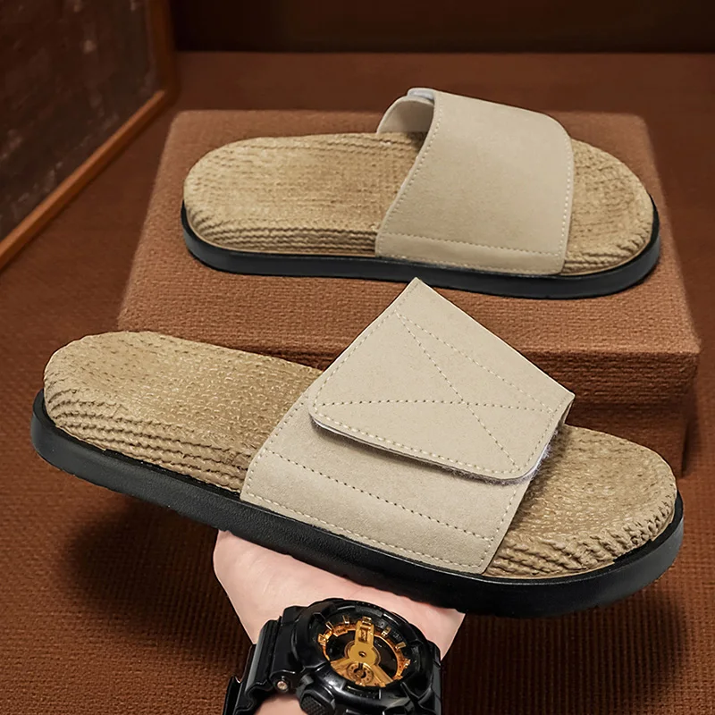 Vacation Men Slippers Simple Stylish Silhouette Thick Soft Base Non Slip Durable Shoes For Daily Outdoor Walking Street Visit
Vacation Men Slippers Simple Stylish Silhouette Thick Soft Base Non Slip Durable Shoes For Daily Outdoor Walking Street Visit