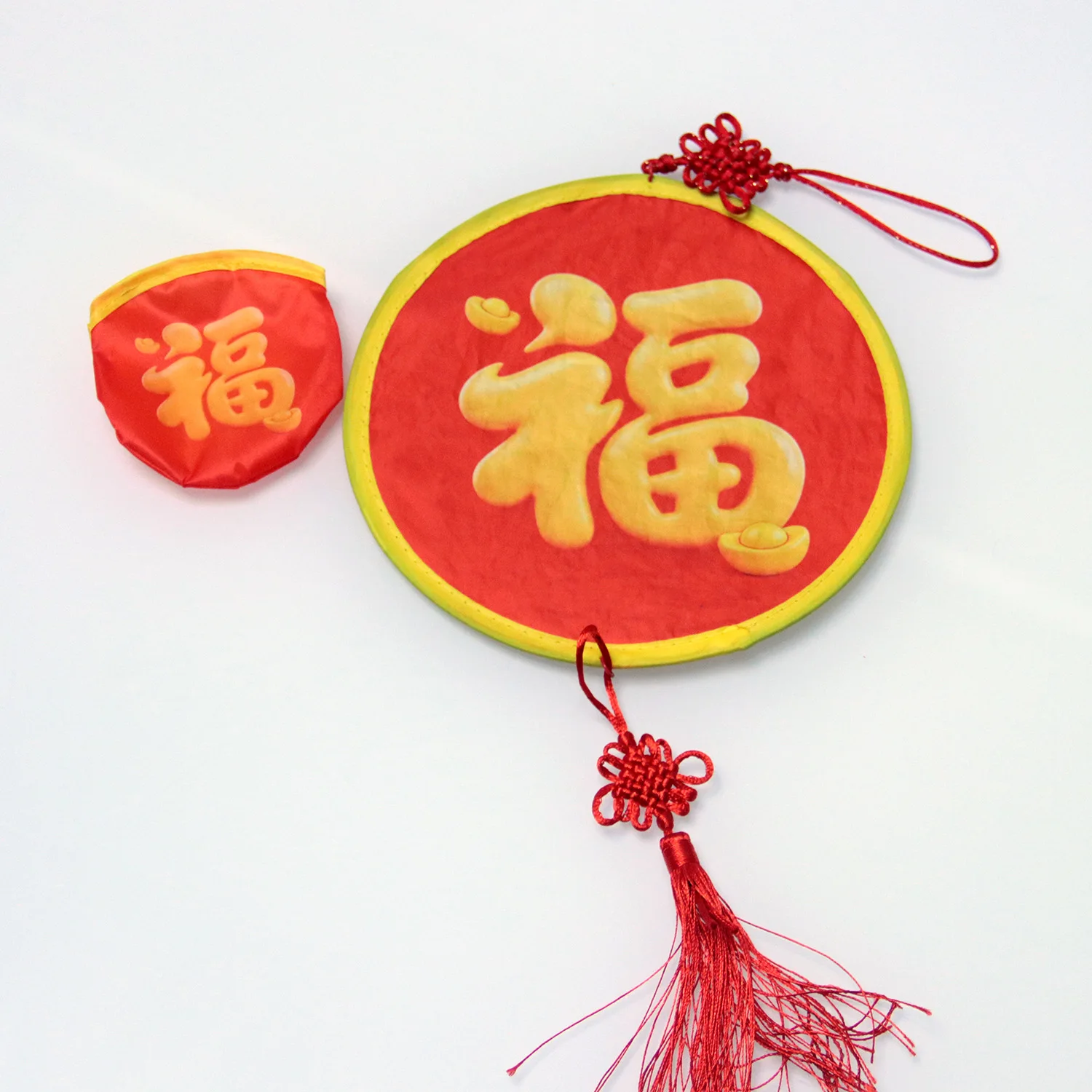 Магический трюк «Универсальный Фу» от J.C. Magic Tricks: мгновенное появление из кошелька, конверта, коробки для карт. Визуальный магический трюк для макросъемки.
Магический трюк «Универсальный Фу» от J.C. Magic Tricks: мгновенное появление из кошелька, конверта, коробки для карт. Визуальный магический трюк для макросъемки.