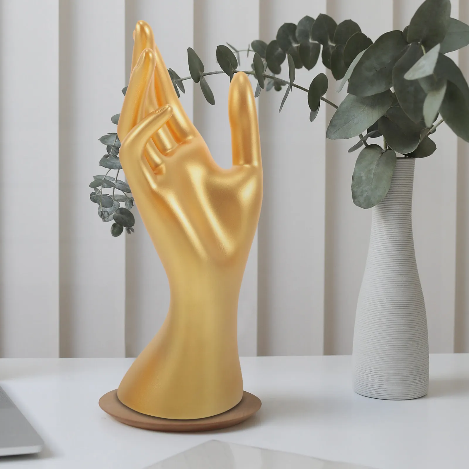 Hand Mannequin Display Stand Realistic Plastic Hand Jewelry Holder for Ring Bracelet Display Showcase Mannequin Stand
Hand Mannequin Display Stand Realistic Plastic Hand Jewelry Holder for Ring Bracelet Display Showcase Mannequin Stand