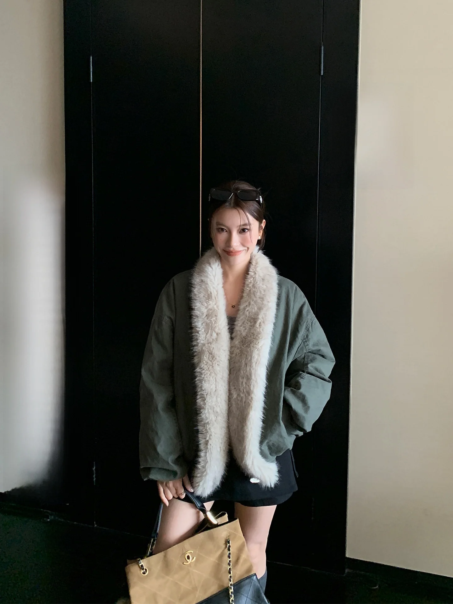 LIONE Heavy Industry Workwear Waed Eco-Friendly Large Fur Collar down Jaet Outerwear Winter New Self-Kee Sle
LIONE Heavy Industry Workwear Waed Eco-Friendly Large Fur Collar down Jaet Outerwear Winter New Self-Kee Sle