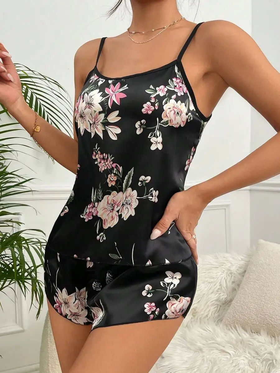 Floral Print Satin Pajama Set Women Sleepwear
Floral Print Satin Pajama Set Women Sleepwear