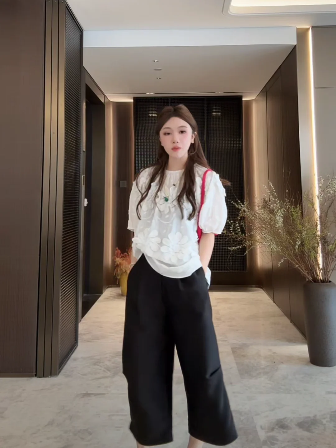 Paoxue Recommended Summer Lightweight Floral ort Sve T-irt Sli Age-Defng Cotton Straight Cut oulder irt
Paoxue Recommended Summer Lightweight Floral ort Sve T-irt Sli Age-Defng Cotton Straight Cut oulder irt