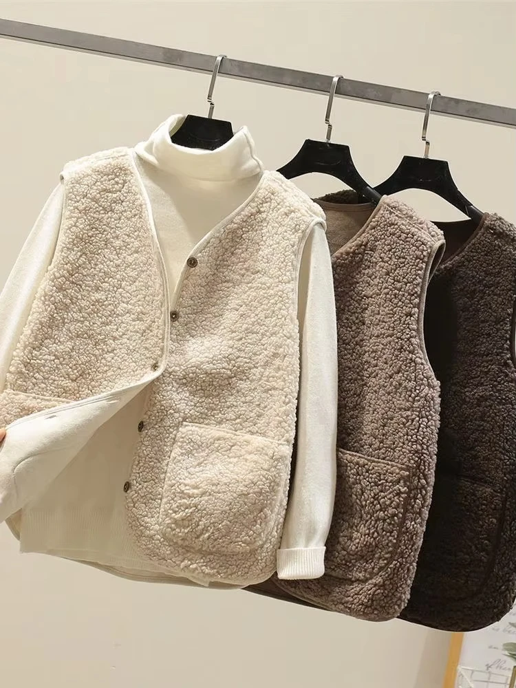 Korean New Vests Spring Autumn Vest Women Waistcoat Winter Warm Thick Fleece Vests Women Sleeveless Jacket Ladies Waistcoat
Korean New Vests Spring Autumn Vest Women Waistcoat Winter Warm Thick Fleece Vests Women Sleeveless Jacket Ladies Waistcoat
