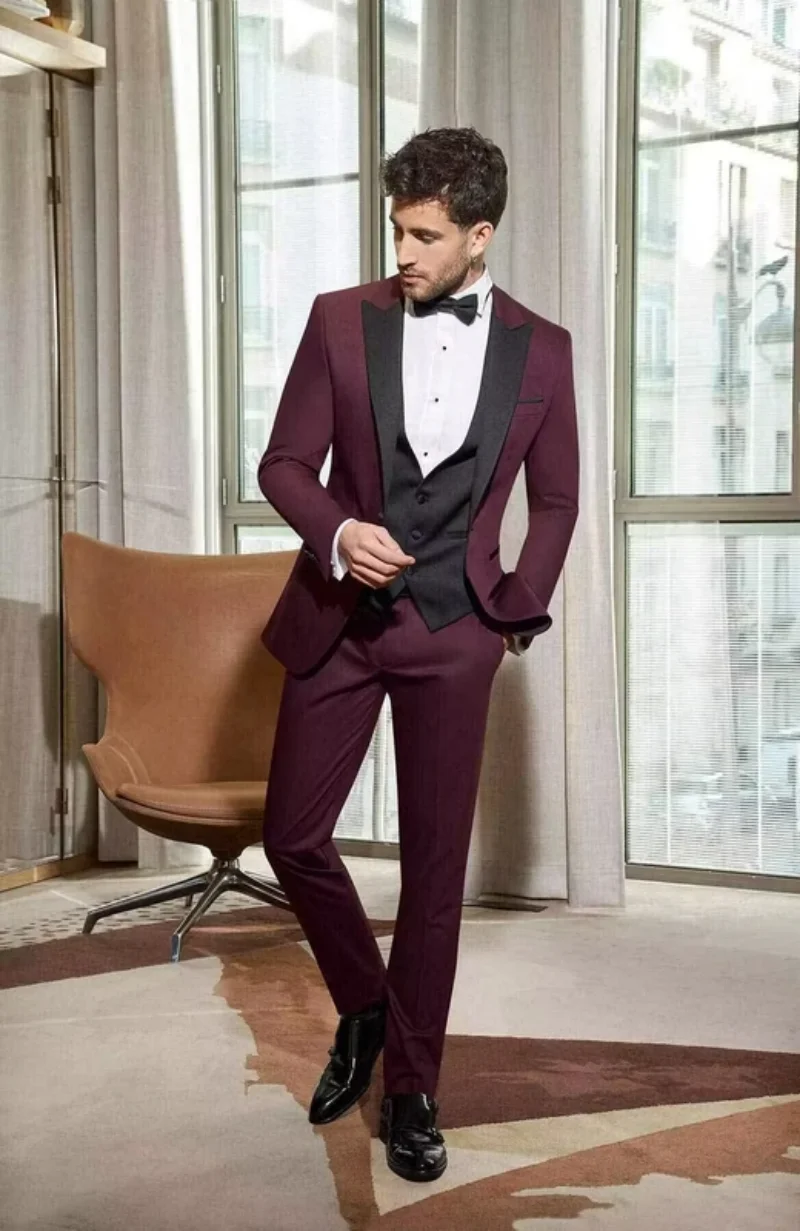 3 Piece Burgundy Men Suits Slim FitPeak Lapel Single Breasted Suit Men Wedding Prom Party Business Tuxedos (Blazer+Vest+Pants)
3 Piece Burgundy Men Suits Slim FitPeak Lapel Single Breasted Suit Men Wedding Prom Party Business Tuxedos (Blazer+Vest+Pants)