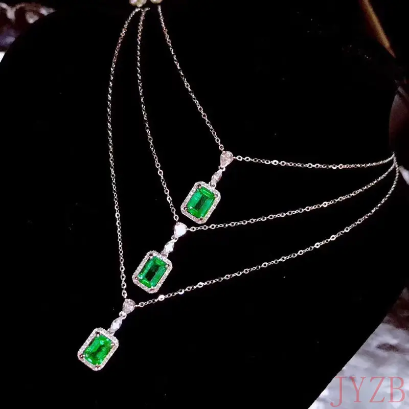 18K gold plated 100% natural emerald S925 Silver pendant Retro pendant DIY necklace material
18K gold plated 100% natural emerald S925 Silver pendant Retro pendant DIY necklace material