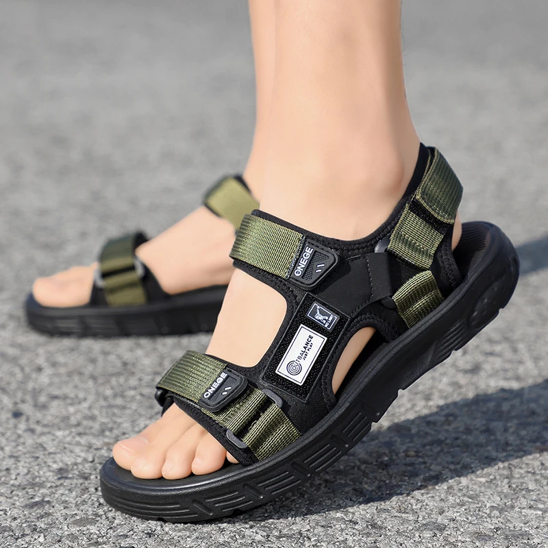 A Pair of Men's New Summer Casual Shoes, Fashionable Sports Trendy Wear-Resistant Sandals, Cool Beach Shoes
A Pair of Men's New Summer Casual Shoes, Fashionable Sports Trendy Wear-Resistant Sandals, Cool Beach Shoes