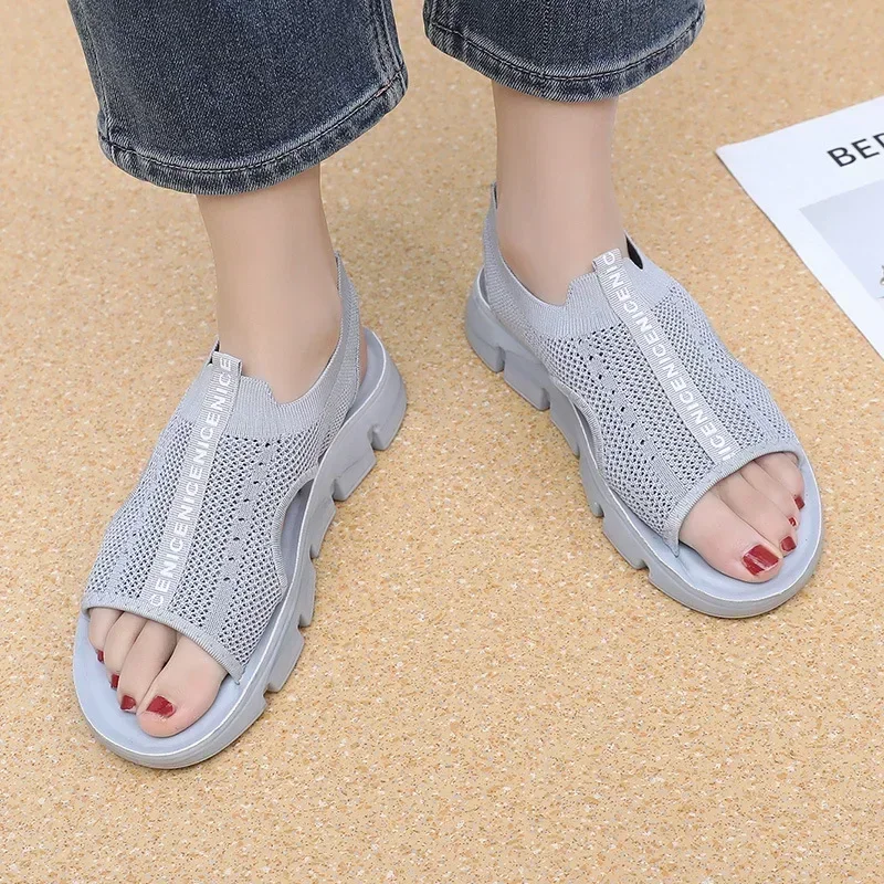Spring and Summer New Breathable Mesh Women's Sandals Outdoor Lightweight Casual Walking Slippers Wear-resistant Women's
Spring and Summer New Breathable Mesh Women's Sandals Outdoor Lightweight Casual Walking Slippers Wear-resistant Women's