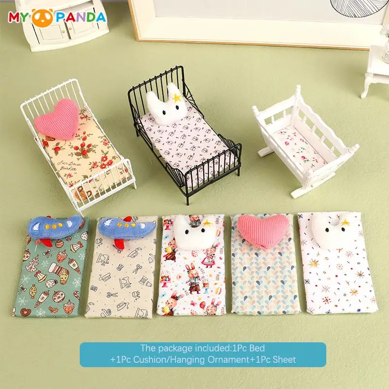 1Set 1:12 Dollhouse Miniature Metal European Bed Cradle Bed with Sheet Cushion Hanging Ornaments Bedroom Decor Furniture Toy
1Set 1:12 Dollhouse Miniature Metal European Bed Cradle Bed with Sheet Cushion Hanging Ornaments Bedroom Decor Furniture Toy
