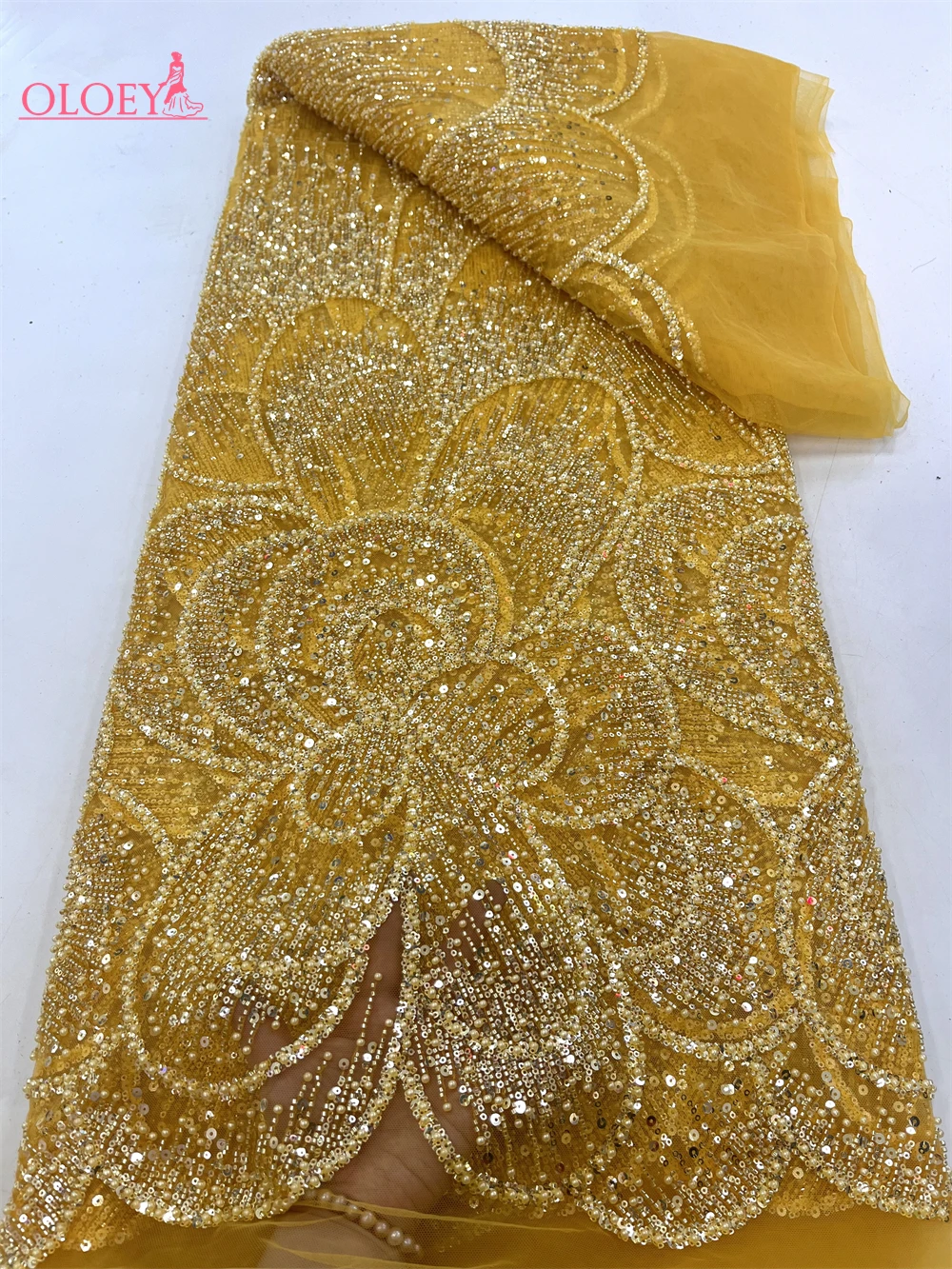 New High-End Luxury French Embroidery Heavy Groom Lace Fabric African Nigerian With Sequins Fabric For Wedding
New High-End Luxury French Embroidery Heavy Groom Lace Fabric African Nigerian With Sequins Fabric For Wedding