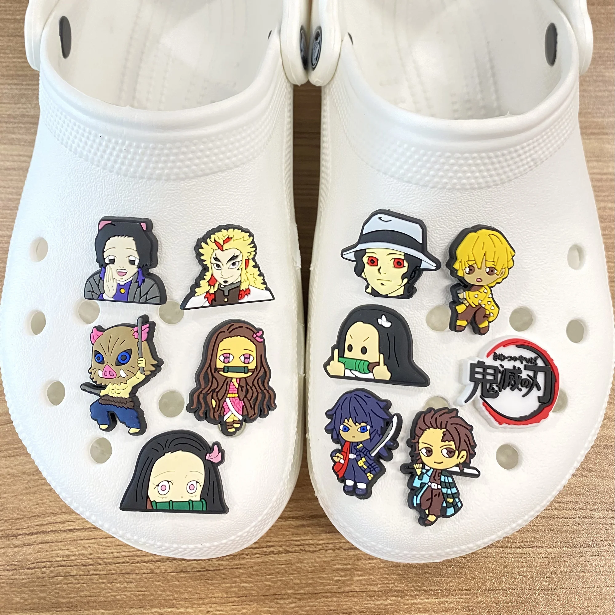 31pcs Demon Slayer Clog Cartoon PVC Shoe Charms Buckle Sandal Decorations for Kids Boys Party Gift
31pcs Demon Slayer Clog Cartoon PVC Shoe Charms Buckle Sandal Decorations for Kids Boys Party Gift