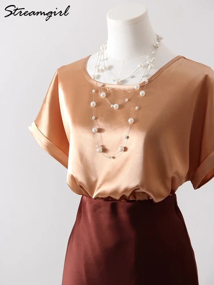 Блузка Женская атласная с коротким рукавом, элегантный шелковый топ, одежда для офиса, однотонная свободная атласная рубашка, блузки, пуловеры, лето, блузка женская, Рубашки и блузки
Блузка Женская атласная с коротким рукавом, элегантный шелковый топ, одежда для офиса, однотонная свободная атласная рубашка, блузки, пуловеры, лето, блузка женская, Рубашки и блузки