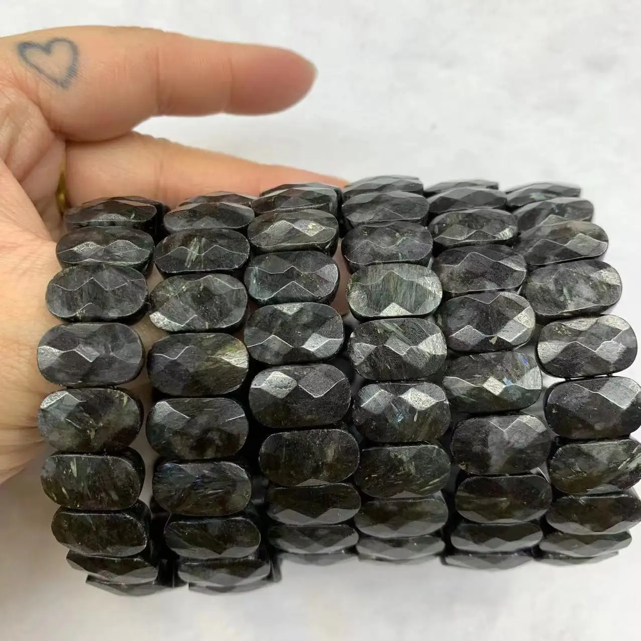 2023 New Natural Amphibole Arfvedsonite Stone Beads Bracelet Natural Gemstone Jewelry Bangle for Woman for Man Wholesale !
2023 New Natural Amphibole Arfvedsonite Stone Beads Bracelet Natural Gemstone Jewelry Bangle for Woman for Man Wholesale !