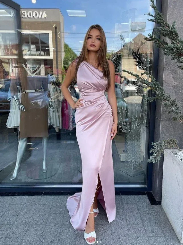 Customized Modern Style Classic Simple Pleat A-line One-shoulder Long Dresses Party Dresses Exquisite High Quality Fashion Forma
Customized Modern Style Classic Simple Pleat A-line One-shoulder Long Dresses Party Dresses Exquisite High Quality Fashion Forma