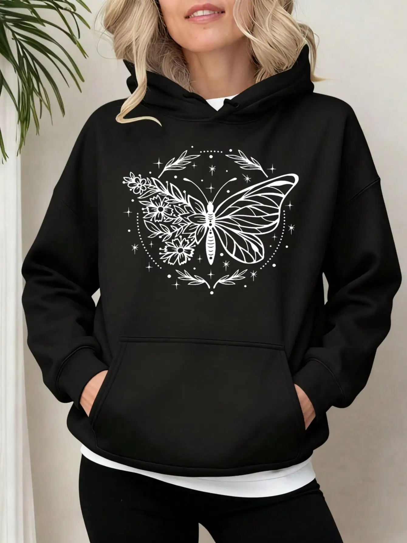 Черная толстовка с бабочкой и цветочным узором, с блестящими деталями и листьями, 260 г, женская толстовка с капюшоном, разноцветные размеры, S-2XL, всесезонная
Черная толстовка с бабочкой и цветочным узором, с блестящими деталями и листьями, 260 г, женская толстовка с капюшоном, разноцветные размеры, S-2XL, всесезонная