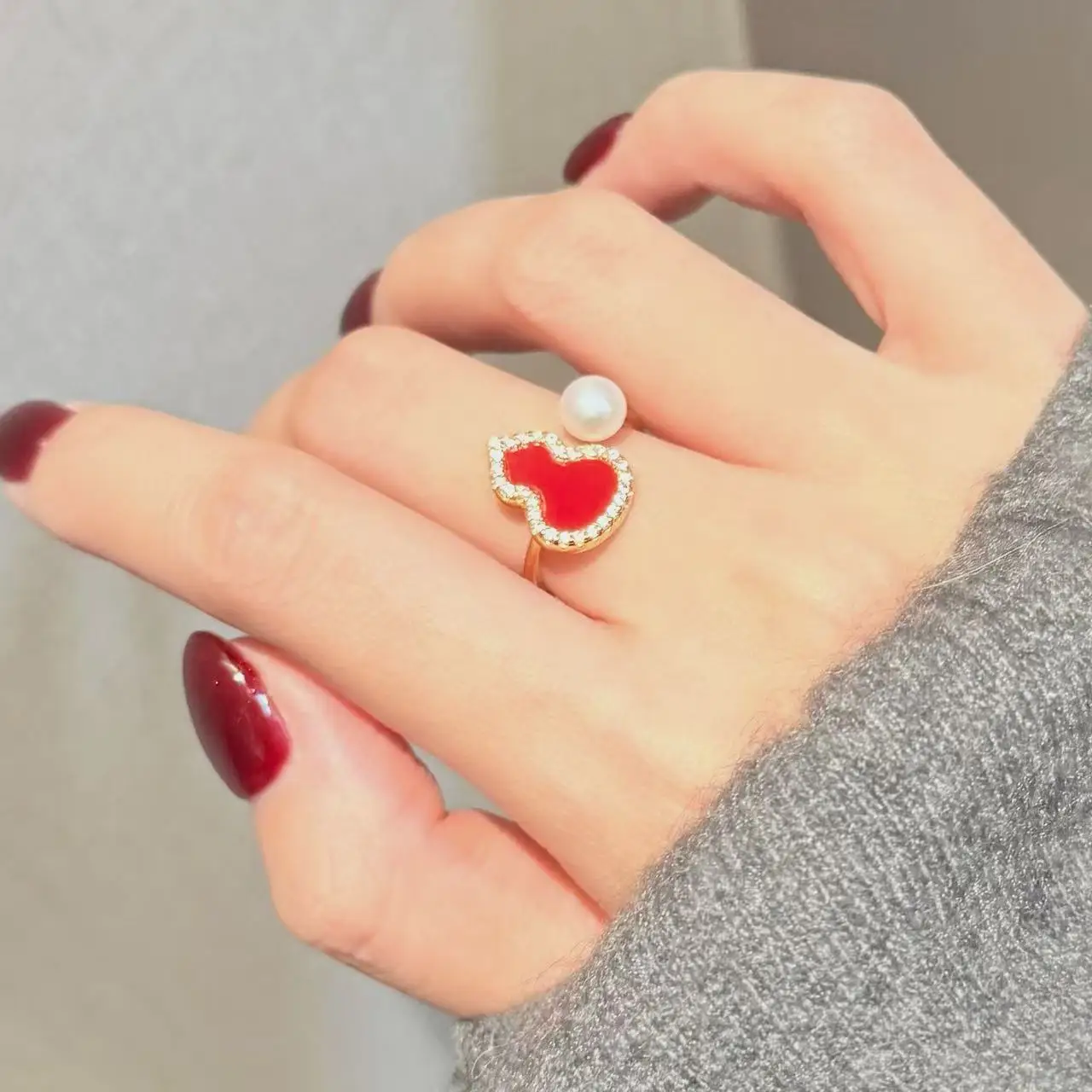 High-Quality Natural Freshwater Pearl 14K Gold-Plated Red Gourd Fu Lu Ring Celebratory Jewelry for New Year
High-Quality Natural Freshwater Pearl 14K Gold-Plated Red Gourd Fu Lu Ring Celebratory Jewelry for New Year