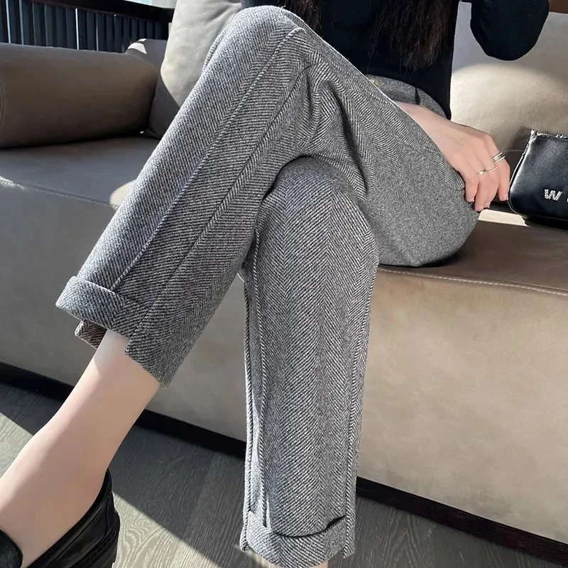 Winter Woolen Pants for Women Thicken Warm Ankle-Length Harem Pants Office Lady Khaki Elastic Waist Fashion Women's Trousers
Winter Woolen Pants for Women Thicken Warm Ankle-Length Harem Pants Office Lady Khaki Elastic Waist Fashion Women's Trousers