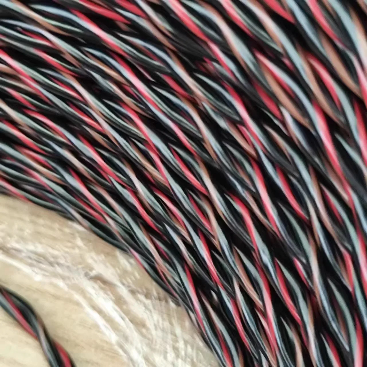 2.0 Square Cable German Standard Pure Copper Car Horn Twisted Pair Modification Wire Gateway CAN Wire for Audio Applications
2.0 Square Cable German Standard Pure Copper Car Horn Twisted Pair Modification Wire Gateway CAN Wire for Audio Applications
