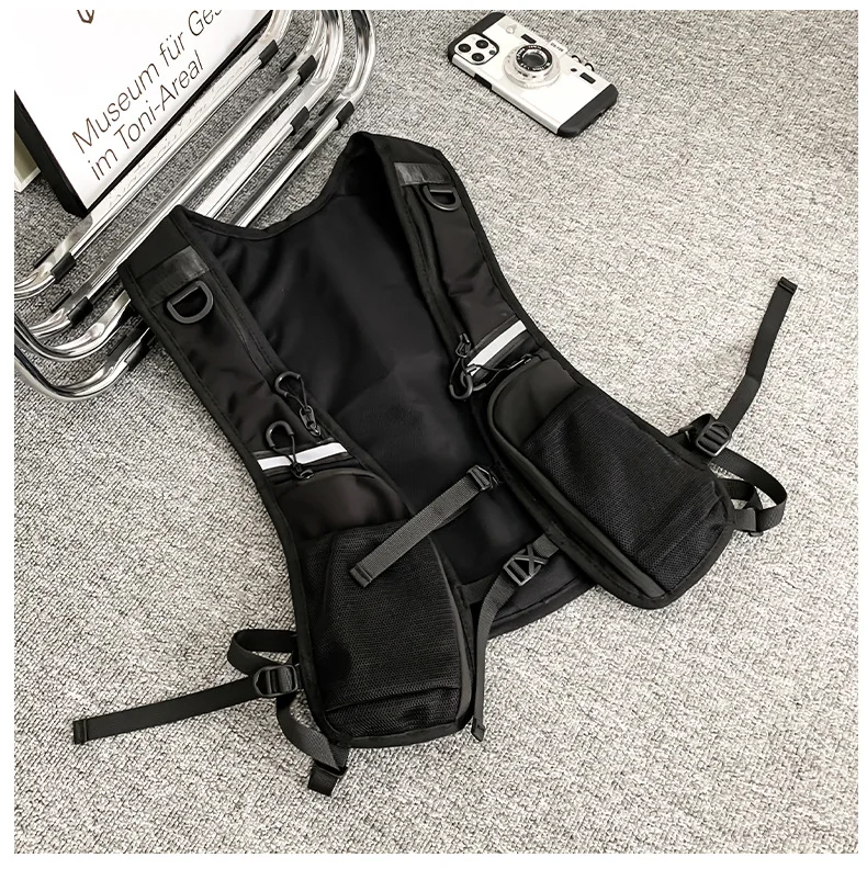 Hip-hop Streetwear Chest Rig Bag for Men Fashion Waterproof Tactical Vest Chest Packs Function Storage Backpack Nylon Pockets
Hip-hop Streetwear Chest Rig Bag for Men Fashion Waterproof Tactical Vest Chest Packs Function Storage Backpack Nylon Pockets