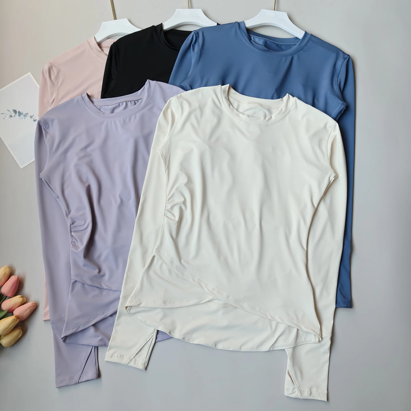 Women's Slim Fit Long Sleeve Workout Top, Breathable Quick Dry Yoga Shirt for Running, Fall Winter Training Tee
Women's Slim Fit Long Sleeve Workout Top, Breathable Quick Dry Yoga Shirt for Running, Fall Winter Training Tee