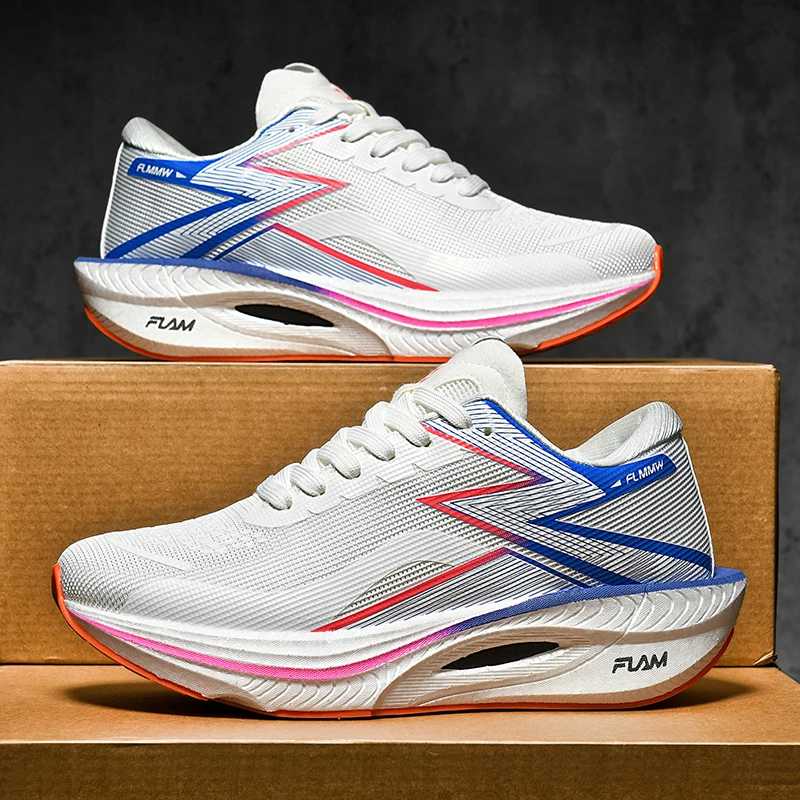Racing running shoes with carbon plate for cushioning, rebound, breathable mesh, trendy appearance, men's casual sports shoes
Racing running shoes with carbon plate for cushioning, rebound, breathable mesh, trendy appearance, men's casual sports shoes