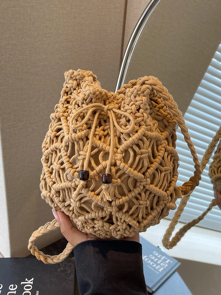 Handwoven Bucket Bag Women's Fashionable Summer Shoulder Bag Soft Cotton Drawstring Closure Bucket Shape Pure Color
Handwoven Bucket Bag Women's Fashionable Summer Shoulder Bag Soft Cotton Drawstring Closure Bucket Shape Pure Color