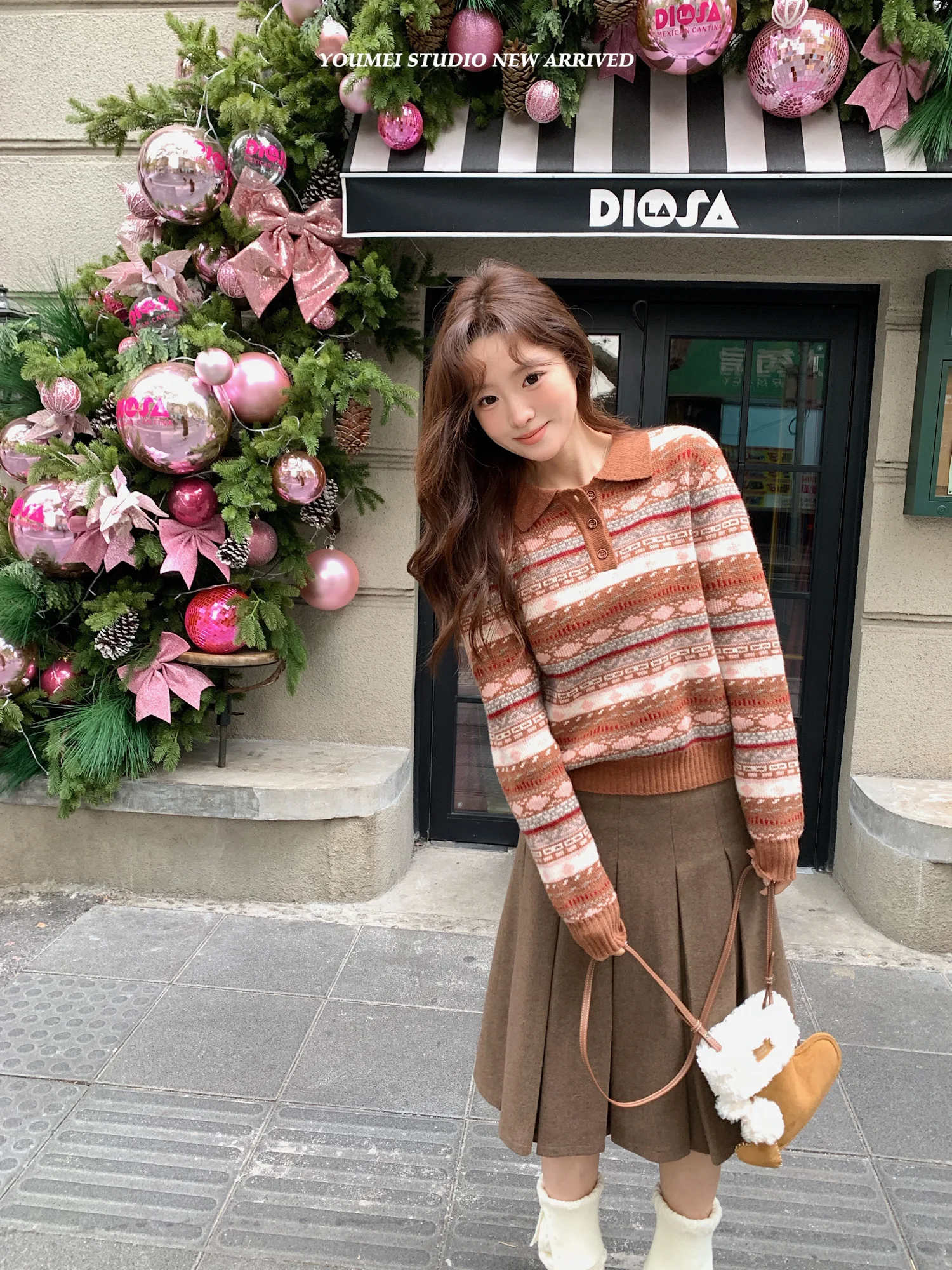 Nordic Sle Women's Ne Knitwear Woolen Sweater Slimming Long Sve ort Length Faionable Winter New Arrival
Nordic Sle Women's Ne Knitwear Woolen Sweater Slimming Long Sve ort Length Faionable Winter New Arrival