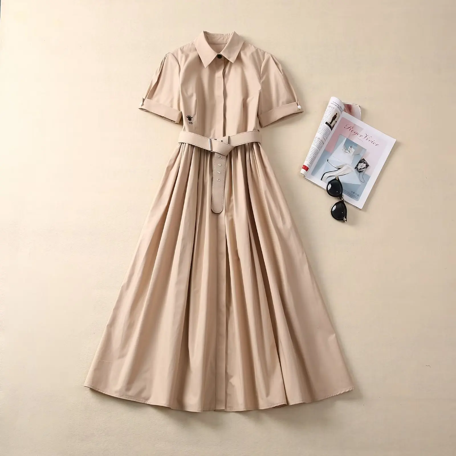 Spring New Style Women's Cotton Bubble Sleeve Pleated Dress Embroidered Bee Casual A-Line Skirt Short Sleeve Turn-down Collar
Spring New Style Women's Cotton Bubble Sleeve Pleated Dress Embroidered Bee Casual A-Line Skirt Short Sleeve Turn-down Collar