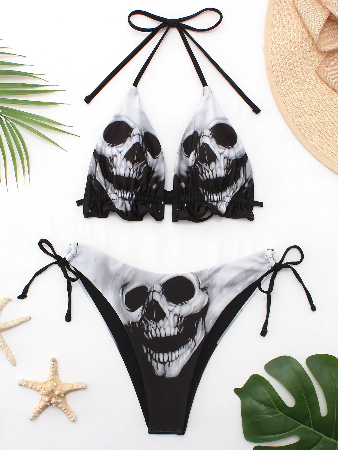 Gothic Skull Rose Print Bikini Women Punk Dark Style Bandage Swimsuit 2 Piece Halter Neck Beachwear Summer Sexy High Cut
Gothic Skull Rose Print Bikini Women Punk Dark Style Bandage Swimsuit 2 Piece Halter Neck Beachwear Summer Sexy High Cut