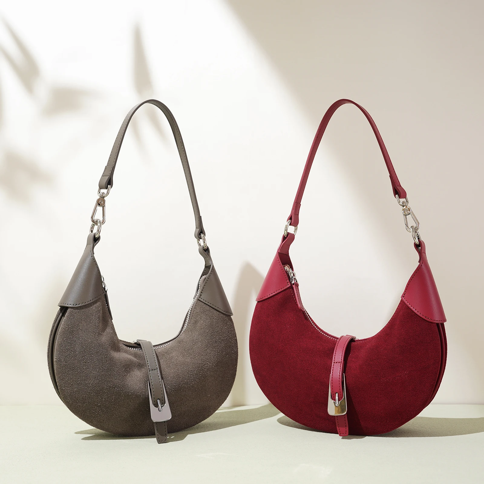Unique ladies' business casual bags, fashionable bags, business casual bags, as well as multi-functional handbags, shoulder bags
Unique ladies' business casual bags, fashionable bags, business casual bags, as well as multi-functional handbags, shoulder bags