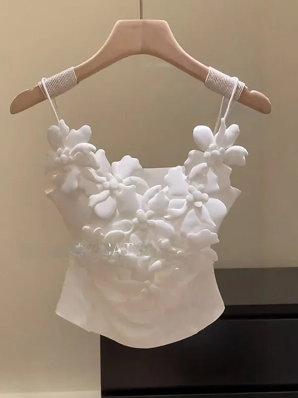 Summer New Style Women's White Strap Vest Gentle Wind Three-Dimensional Flower Soft Folded Slim Fit Inner Wear Outerwear
Summer New Style Women's White Strap Vest Gentle Wind Three-Dimensional Flower Soft Folded Slim Fit Inner Wear Outerwear