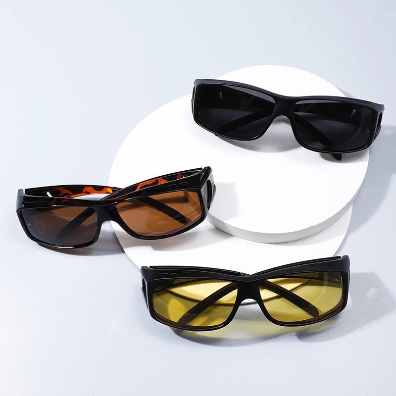 Polarized Cycling Goggles Sports Sunglasses Fashion Trends Cross-border Foreign Trade UV-Anti Night Vision
Polarized Cycling Goggles Sports Sunglasses Fashion Trends Cross-border Foreign Trade UV-Anti Night Vision