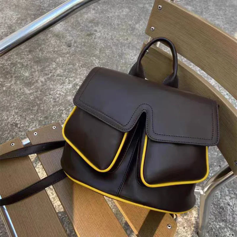 Niche Design Women's Genuine Leather Shoulder Bag Fashion Contrast Color Backpack Double Pocket Design Simple Versatile Handbag
Niche Design Women's Genuine Leather Shoulder Bag Fashion Contrast Color Backpack Double Pocket Design Simple Versatile Handbag
