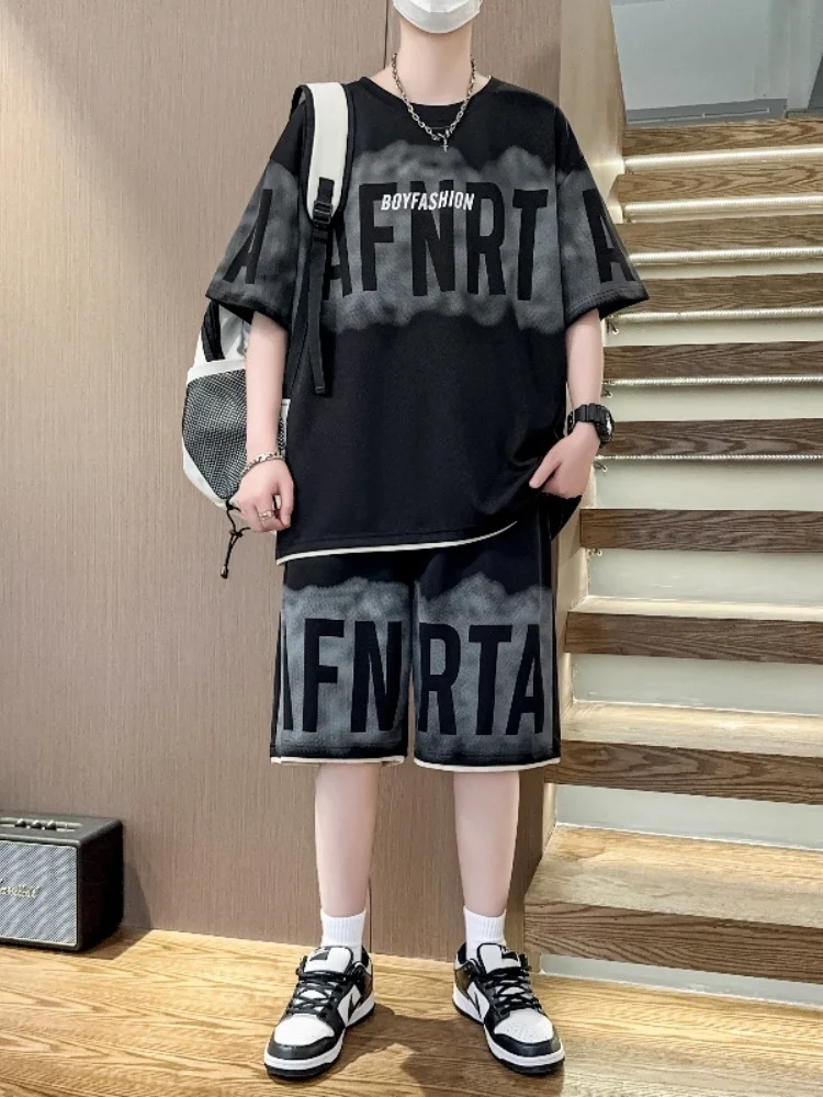 Молодежный летний повседневный комплект футболок с коротким рукавом для мужчин, новинка 2024 года, модная американская спортивная одежда, тонкая дышащая футболка с круглым вырезом и принтом
Молодежный летний повседневный комплект футболок с коротким рукавом для мужчин, новинка 2024 года, модная американская спортивная одежда, тонкая дышащая футболка с круглым вырезом и принтом