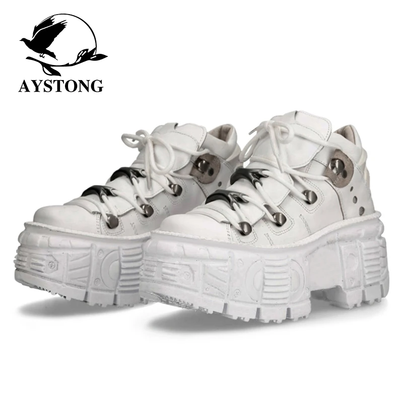 Retro Punk Style Thick Bottom Metal High Top Slip-On Shoes Fashionable Streetwear Flat Footwear Dark Color Gradient Design
Retro Punk Style Thick Bottom Metal High Top Slip-On Shoes Fashionable Streetwear Flat Footwear Dark Color Gradient Design