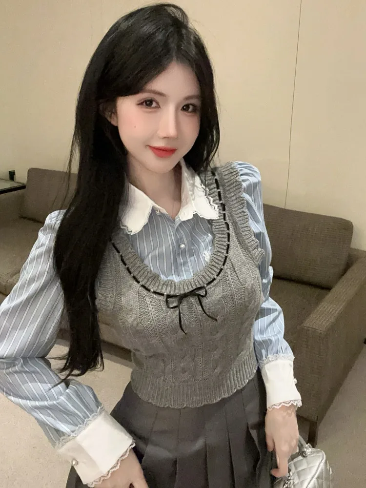 Korean Style Knitted Jk Uniform Vest And Long Sleeve Shirt with Pleated Skirt Fashionable Set for Women Casual Winter Outfit
Korean Style Knitted Jk Uniform Vest And Long Sleeve Shirt with Pleated Skirt Fashionable Set for Women Casual Winter Outfit