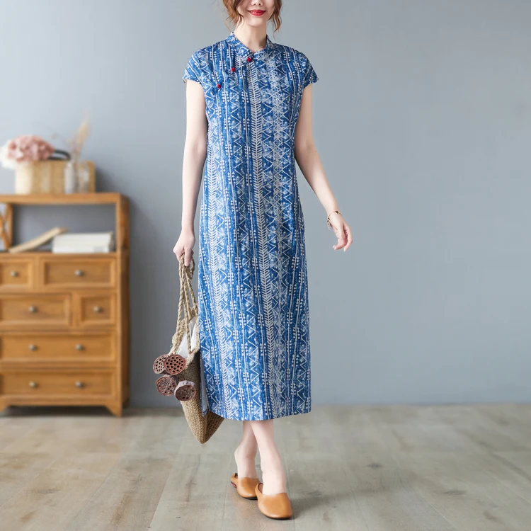 Новый летний винтажный китайский костюм длиной до колена с восковым принтом и круглым воротником, с низким разрезом, женский традиционный костюм
Новый летний винтажный китайский костюм длиной до колена с восковым принтом и круглым воротником, с низким разрезом, женский традиционный костюм