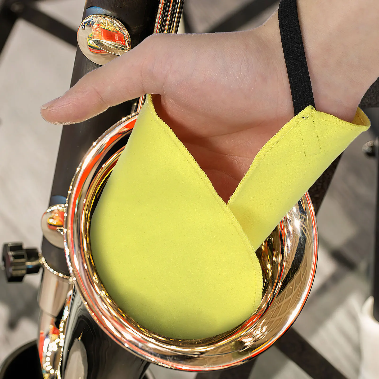 2pcs Cleaning Cloth Set For Saxophone Clarinet Flute Piccolo Inside Tube Oil Water Absorption Portable Lint Free Soft Saxophone
2pcs Cleaning Cloth Set For Saxophone Clarinet Flute Piccolo Inside Tube Oil Water Absorption Portable Lint Free Soft Saxophone