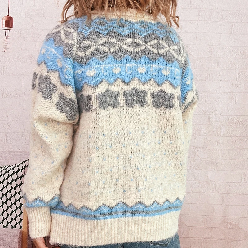 2025 Women's Causal Long Sleeve Sweater Coat Fashion Jacquard Print Loose Jackets Autumn Winter Elegant O-neck Knitted Cardigan
2025 Women's Causal Long Sleeve Sweater Coat Fashion Jacquard Print Loose Jackets Autumn Winter Elegant O-neck Knitted Cardigan