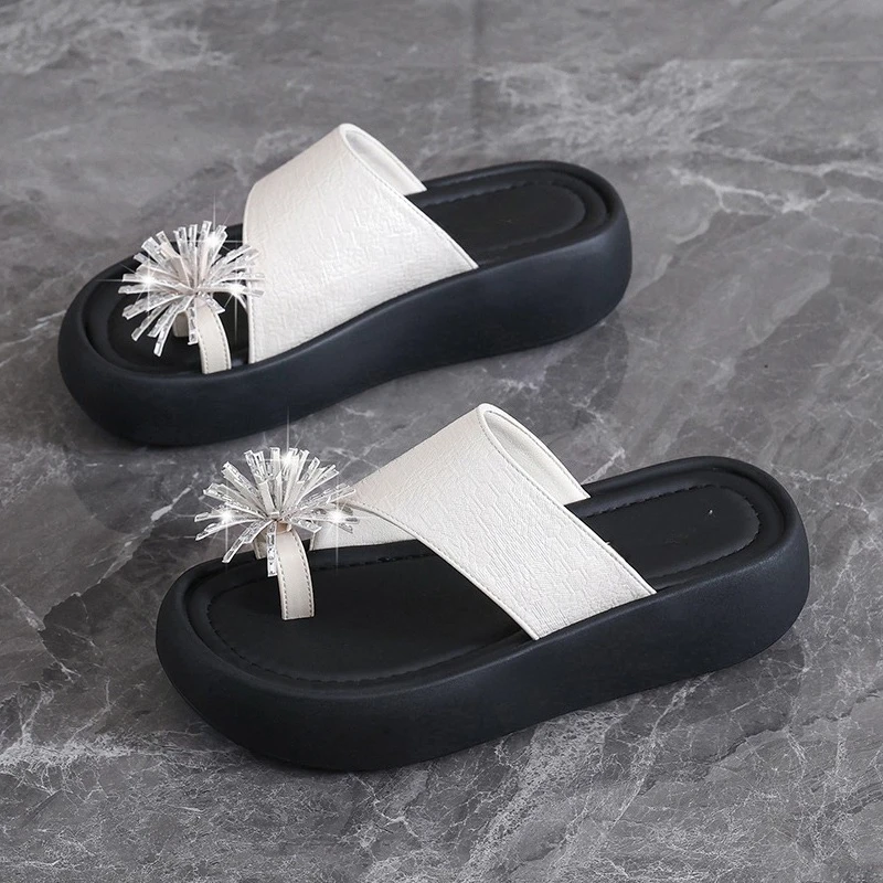 Platform Cool Slippers Women Summer Wear 2026 New Fashion Rhinestone Flowers Small Height Flip Flops
Platform Cool Slippers Women Summer Wear 2026 New Fashion Rhinestone Flowers Small Height Flip Flops