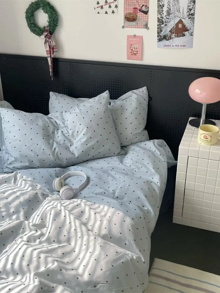Simple ey Blue Polka Dot 4-Piece Pure Cotton Bedding Set Dormi Bed eet Cover Duvet Cover Cotton Bedding Accories
Simple ey Blue Polka Dot 4-Piece Pure Cotton Bedding Set Dormi Bed eet Cover Duvet Cover Cotton Bedding Accories