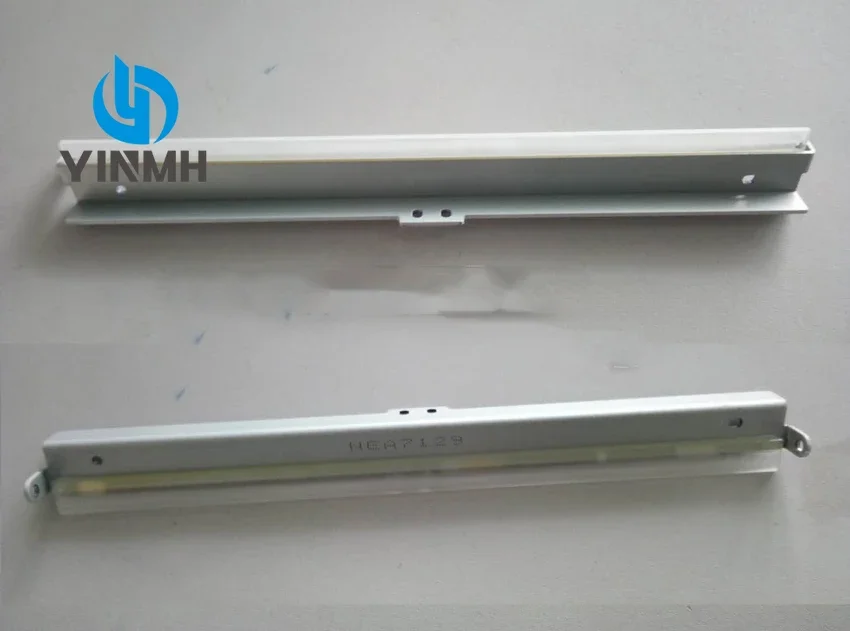 2pcs new IBT Belt Blade Bizhub C35 Transfer Belt Cleaning Blade For Konica Minolta Bizhub C25 C35 C25P C35P
2pcs new IBT Belt Blade Bizhub C35 Transfer Belt Cleaning Blade For Konica Minolta Bizhub C25 C35 C25P C35P