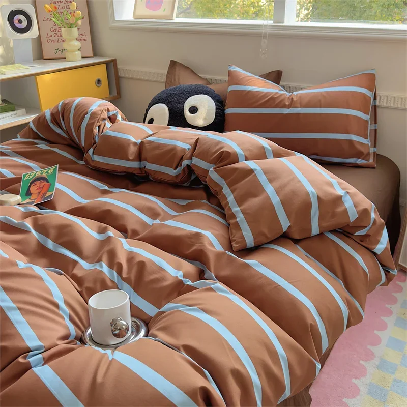 Brown Stripe Bedding Comforter Set Pillowcase bed sheet Single Full Size Bed Linen Duvet Cover Set Queen/King Double Single Bed
Brown Stripe Bedding Comforter Set Pillowcase bed sheet Single Full Size Bed Linen Duvet Cover Set Queen/King Double Single Bed
